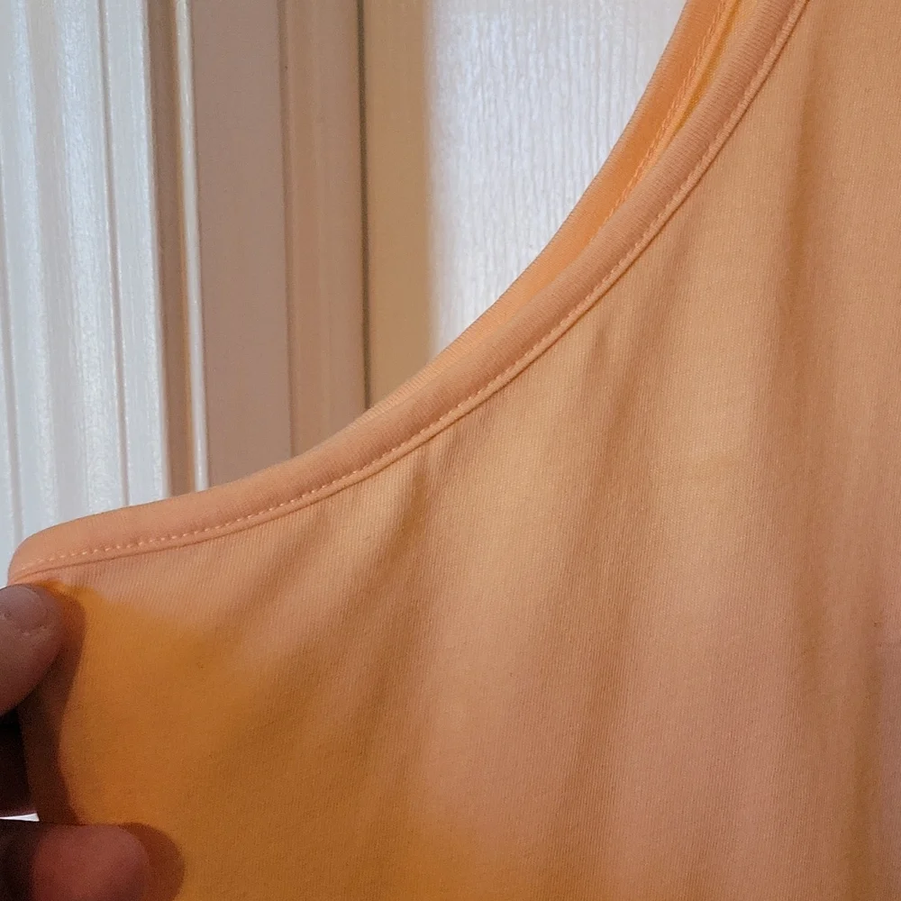 Peach swing tank_4